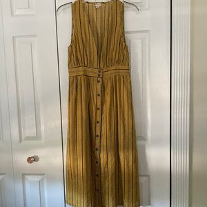 Lined and fully washable summer maxi dress.